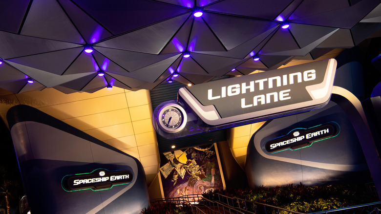 Lightning Lane sign at Spaceship Earth